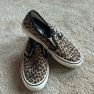 Leopard Vans